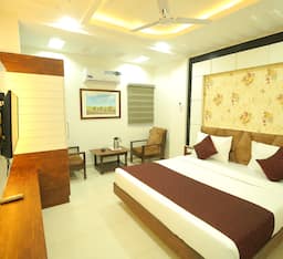 Super Deluxe AC Room