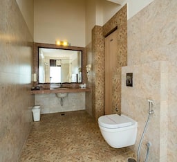 Deluxe Garden View Room