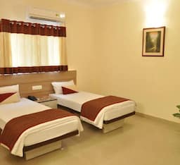Deluxe Rooms Near Knowledge city