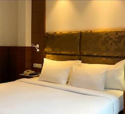 Super Deluxe Forest View Room