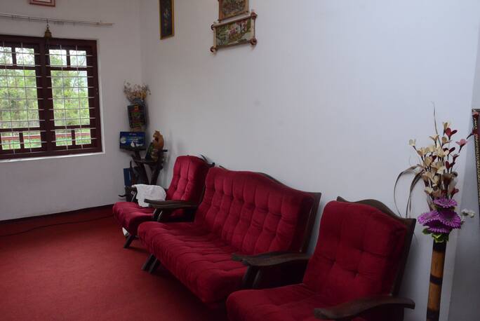 Sisiram Cottage In Munnar Book Room Night