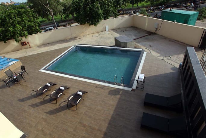 Ramada New Delhi Pitampura In Book Room Night Ramada New Delhi Pitampura In