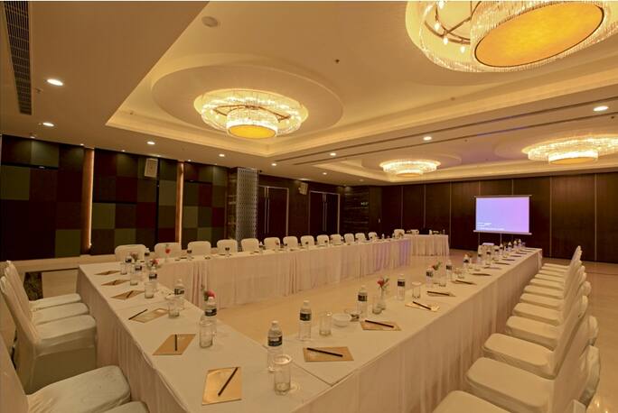 Goutham Grand Hotel In Tenali Book Room 2400night -