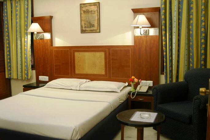 M M Hotel In Kanchipuram Book Room 1500 Night Popular cheap hotels in kanchipuram include regency kanchipuram by grt hotels, mm hotels, and hotel tamil nadu. m m hotel in kanchipuram book room
