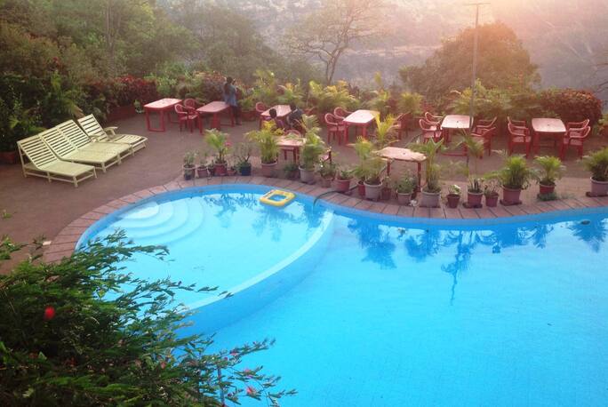 Lord S Central Hotel In Matheran Book Room Night Lord S Central Hotel