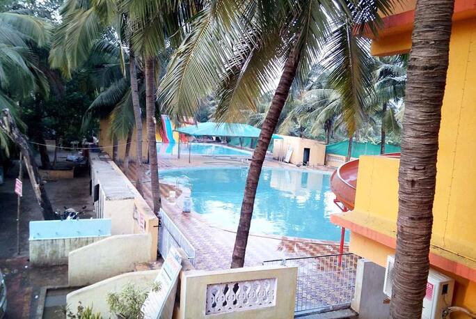 Kshitij Lodging And Resort In Dapoli Book Room Night The resort offers an exclusive cocoon of comfort that perfectly encapsulates the beauty of nature & the incomparable service. travelguru