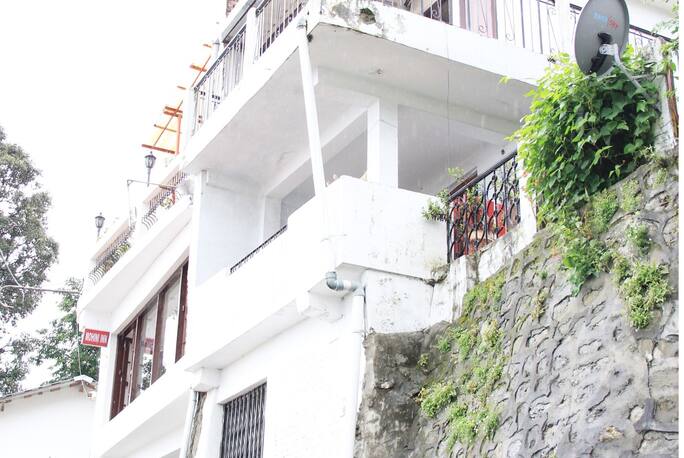 Hotel Mohini Inn In Nainital Book Room Night Hotel mohini inn, aadress — 87, national highway 87, tallital, nainital, uttarakhand 263002, भारत, telefon 094101 16696. travelguru