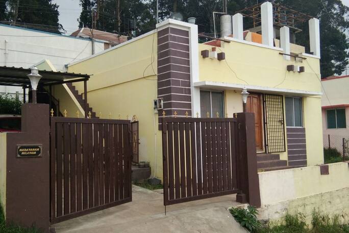 Apple Tree Cottage In Ooty Book Room 5999 Night