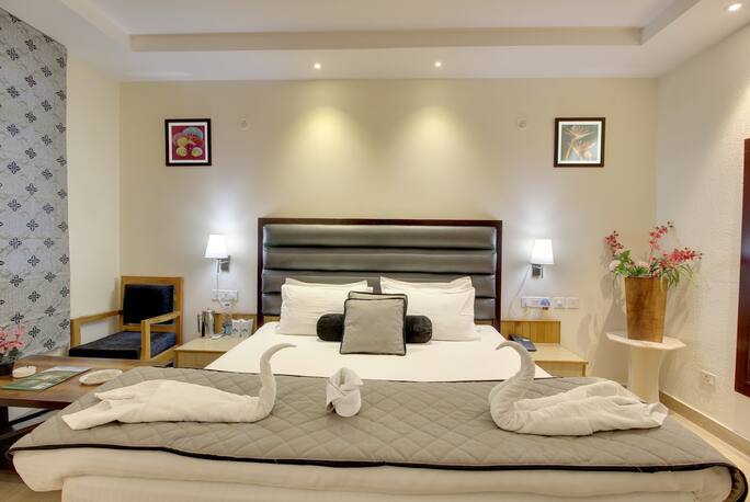 Hotel Harshikhar In Bhimtal Book Room 4300night - 
