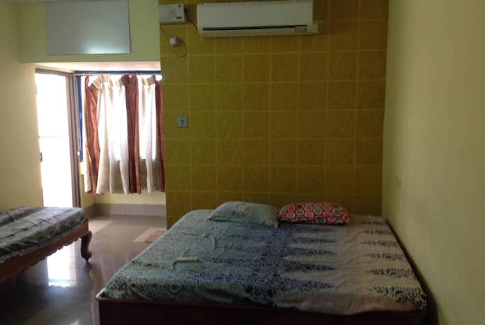 Vasavi Paradise In Dwaraka Tirumala Book Room 706 Night