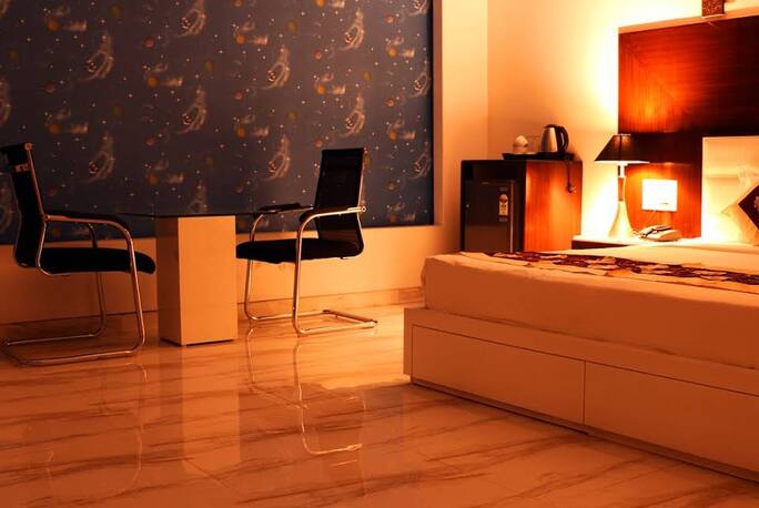 Hotel Neelam In Moga Book Room 4800 Night .prayer times today, salat timings, namaz and azan time (athan) globally with islamicfinder, the most trusted and reliable source of islamic prayer time. travelguru