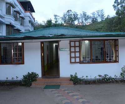 Lovedale Hotel Munnar Book Hotel Online Hoteldekho