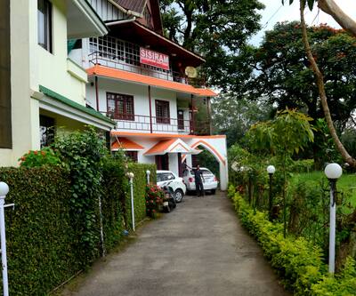 I V Bunglow Hotel Munnar Book Hotel Online Hoteldekho