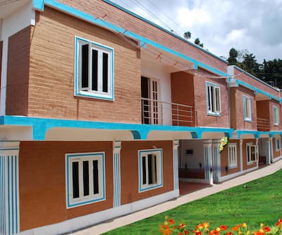 Chitram Cottages Ooty Hotel Tariff Photos Reviews