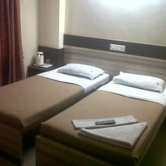 Hotel Vishwa Shahupuri Hotel Booking Hotels In Kolhapur Bigbreaks Com Find best oyo hotels in kolhapur starting ₹794! bigbreaks com