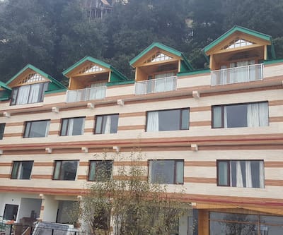 https://imgcld.yatra.com/ytimages/image/upload/t_hotel_yatra_city_desktop/v1488779661/Hotel/Dalhousie/00083410/Overview_fW1E70.jpg