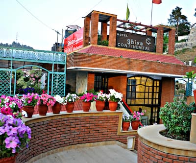 https://imgcld.yatra.com/ytimages/image/upload/t_hotel_yatra_city_desktop/v1500036432/Hotel/Mussoorie/00001932/Overview_1TqzUi.jpg