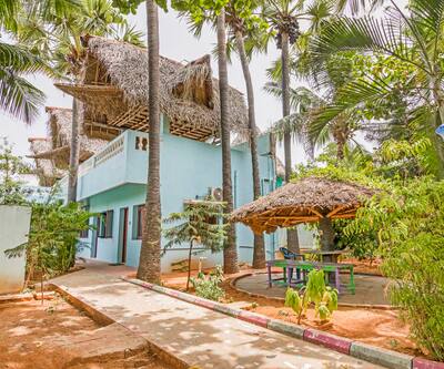 Unique Thatch And Bamboo Cottage For Backpackers Pondicherry