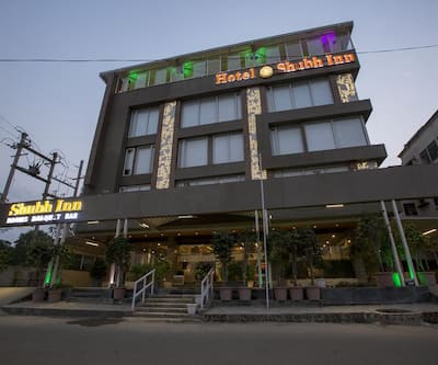 https://imgcld.yatra.com/ytimages/image/upload/t_hotel_yatra_city_desktop/v1520234499/Hotel/Bhopal/00079448/5754479_shubh_8_facade_image_ad9GUV.jpg