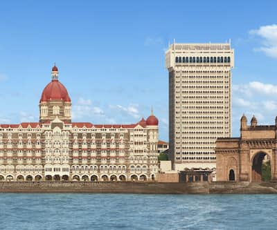 https://imgcld.yatra.com/ytimages/image/upload/t_hotel_yatra_city_desktop/v1549633411/Hotel/Mumbai/00114653/95848147-H1-TMPM_Ex_Gateway_0084_Crop_fNLLtv.jpg