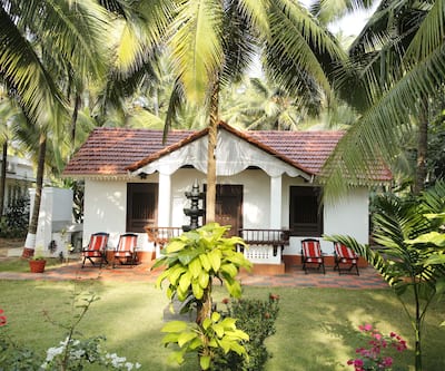 https://imgcld.yatra.com/ytimages/image/upload/t_hotel_yatra_city_desktop/v1551247210/Hotel/00057700/7-Traditional_Villa_lR1tm7.jpg