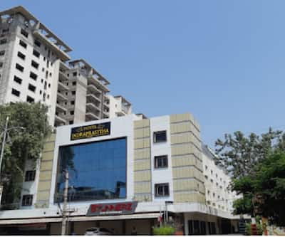 https://imgcld.yatra.com/ytimages/image/upload/t_hotel_yatra_city_desktop/v1557320745/Hotel/Vijayawada/00153476/overview_uU1Uhp.jpg