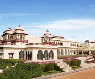 https://imgcld.yatra.com/ytimages/image/upload/t_hotel_yatra_city_desktop/v1558948087/Hotel/Jaipur/00001756/67917557-H1-Rambagh_Palace_-_Exterior_1_VfgZ54.jpg