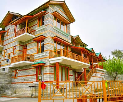 https://imgcld.yatra.com/ytimages/image/upload/t_hotel_yatra_city_desktop/v1559201759/Hotel/Manali/00153564/1_wZdZ1y.jpg