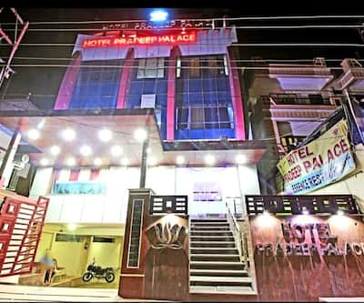 https://imgcld.yatra.com/ytimages/image/upload/t_hotel_yatra_city_desktop/v2534192310/Hotel/Gorakhpur/00157057/Facade_XBE1zd.jpeg