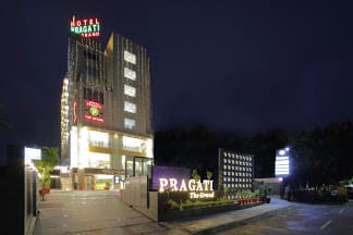 https://imgcld.yatra.com/ytimages/image/upload/t_hotel_yatra_city_desktop/v3359473250/Hotel/Ahmedabad/00148415/Hotel_Pragati_The_Grand_HwcDh0.jpg