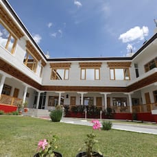 Zambala Inn