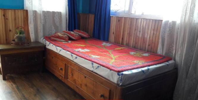 Vajra Kunj Homestay, Darjeeling 4