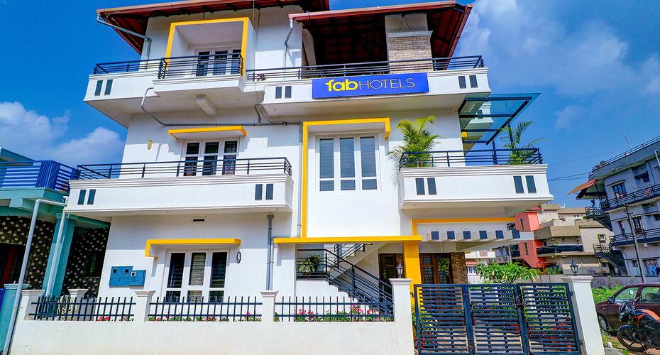 FabEscape Sizzling Inn, Madikeri 2