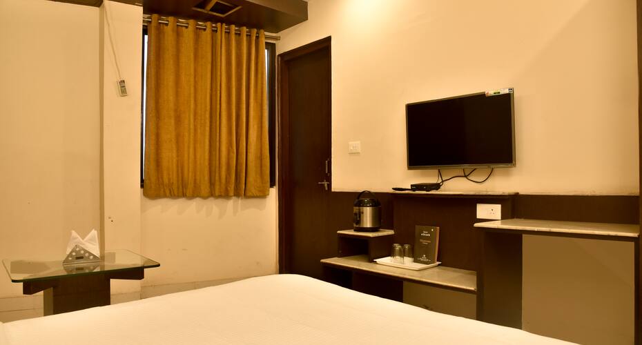 Hotel Rajhans, Bhopal 4