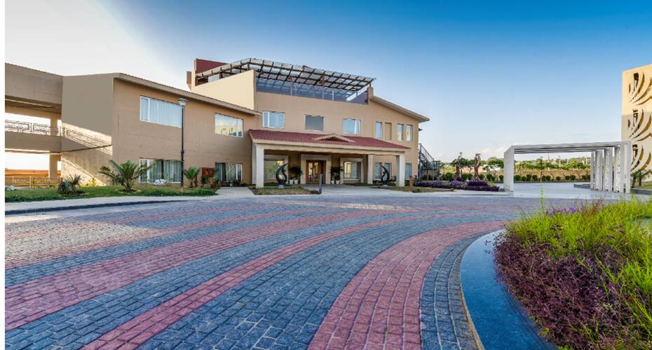 Four A Lords Resort, Jammu 3