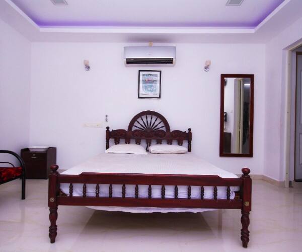 Jai Lake House, Alleppey 5