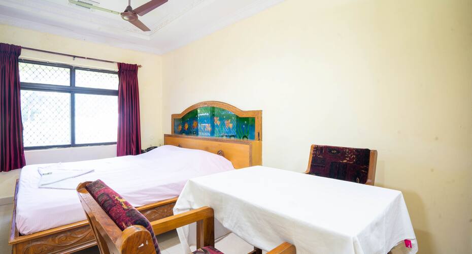 Hotel TamilNadu, Courtrallam 2