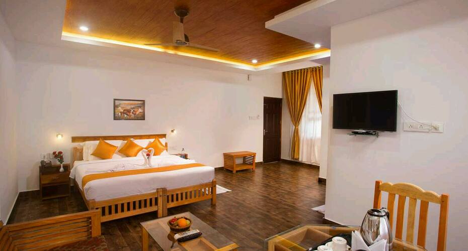 At Wood Resort, Munnar 3