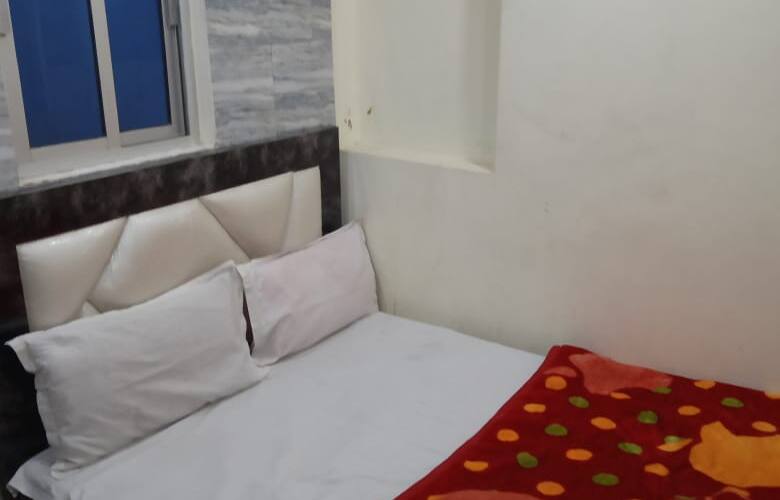 Raahi Palace By WB Inn, Kanpur 5