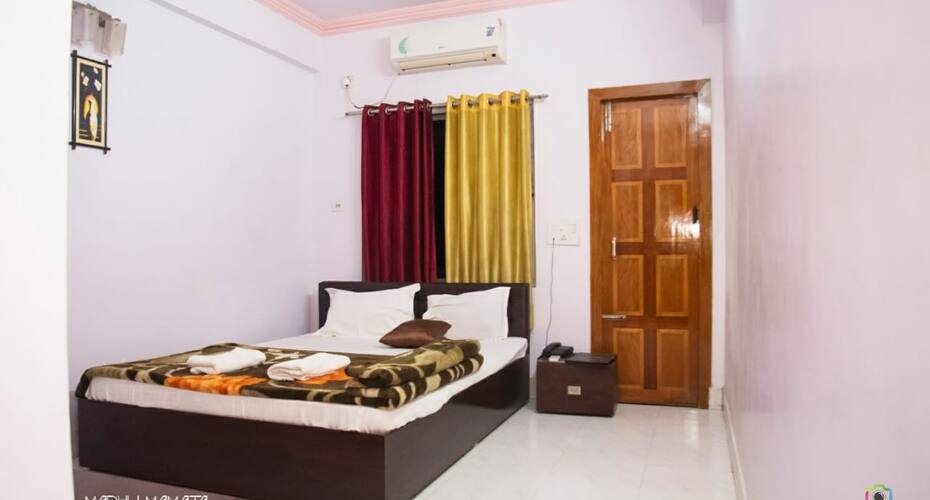 Madhu Mamata Hotels & Resorts, Tarapith 1