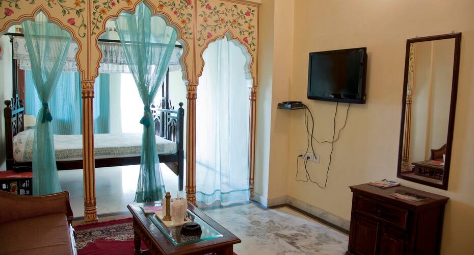 bharat mahal palace jaipur price
