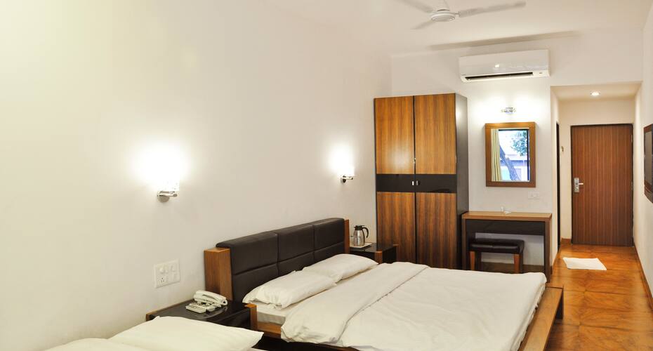 Hotel Gautam A Vegetarian Hotel Mahabaleshwar Price Reviews Photos Address Gautam road, mahabaleshwar 412806, india. hotel gautam a vegetarian hotel