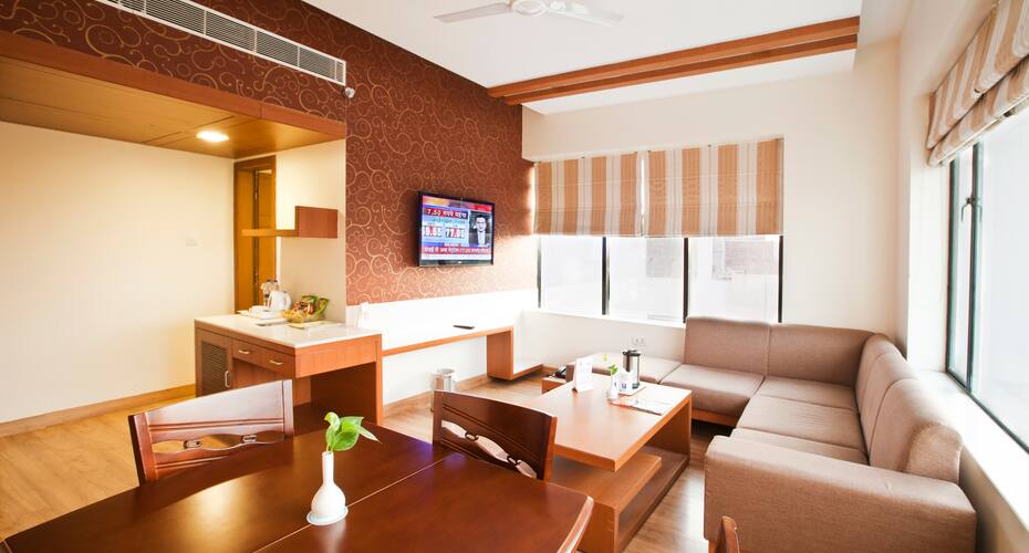 Comfort Inn Lucknow Book This Hotel At The Best Price Only On