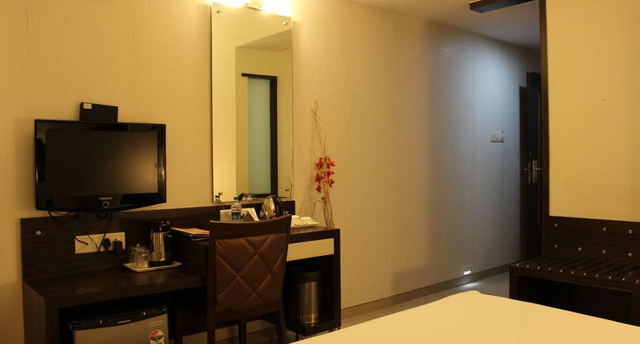 Vihang S Inn Thane Price Reviews Photos Address Cinemax (wonder mall) show timing. vihang s inn thane price reviews