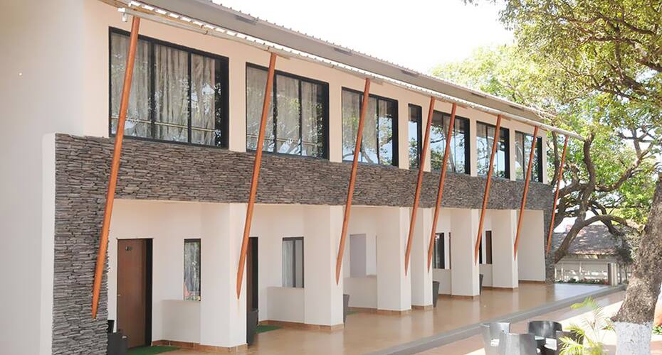 Hotel Gautam A Vegetarian Hotel Mahabaleshwar Price Reviews Photos Address Hotel gautam is a veg only hotel in mahabaleshwar (maharashtra) recommended for families. hotel gautam a vegetarian hotel