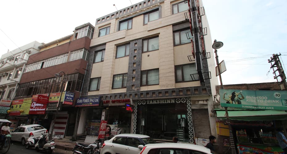 Hotel Taksh Inn New Delhi Book This Hotel At The Best Price Only - 