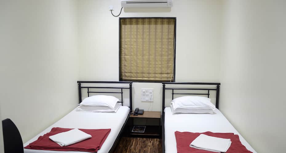 Hotel Kumkum Mumbai Price Reviews Photos Address Consultez 7 835 avis de voyageurs, 55 192 photos, les meilleures offres et comparez les prix pour 1 151 hotels a bombay sur tripadvisor. hotel kumkum mumbai price reviews