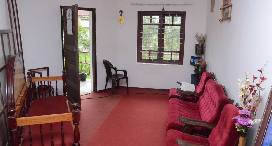 Sisiram Cottage Hotel Munnar Book Hotel Online Hoteldekho