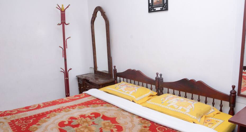 Sisiram Cottage Munnar Book This Hotel At The Best Price Only