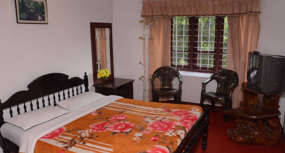 Sisiram Cottage Munnar Book This Hotel At The Best Price Only
